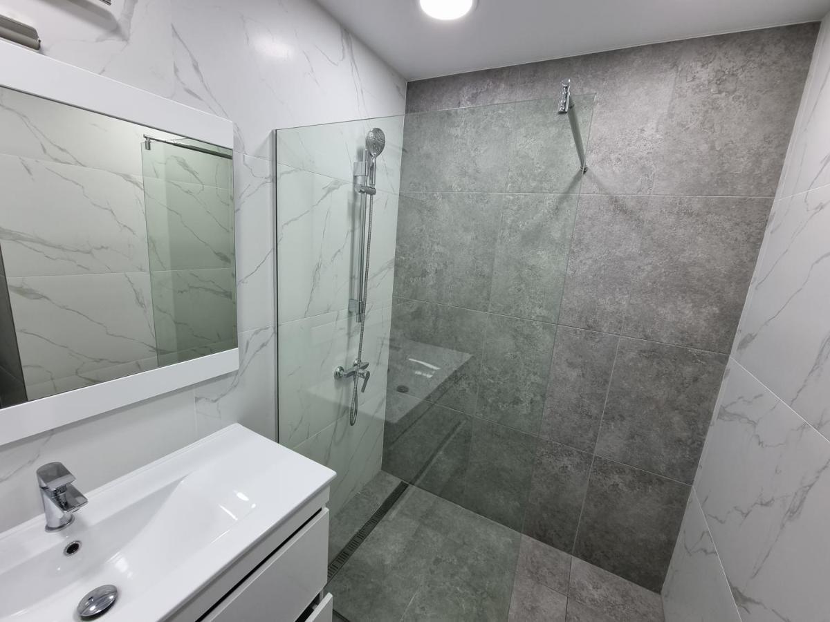 Grand Excelent New Ultra Central Apartments Κισινάου Εξωτερικό φωτογραφία